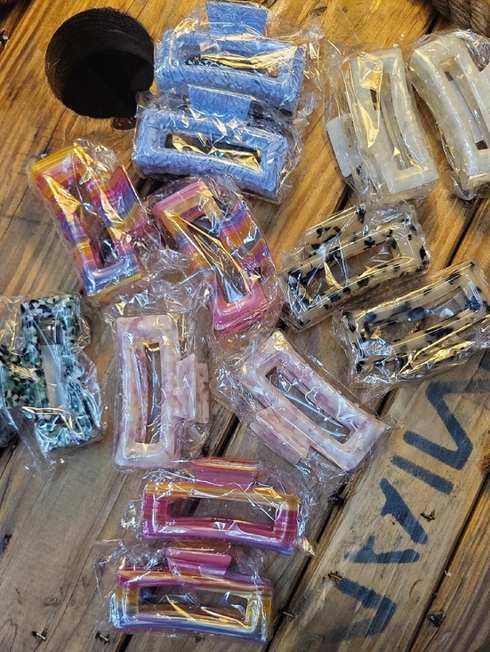 Accessories - Hair Claw Clip Pack - Pink, Blue, Cream & Patterned